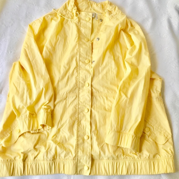 Chico's Jackets & Blazers - ⚡️✨🐥Pale Yellow Windbreaker